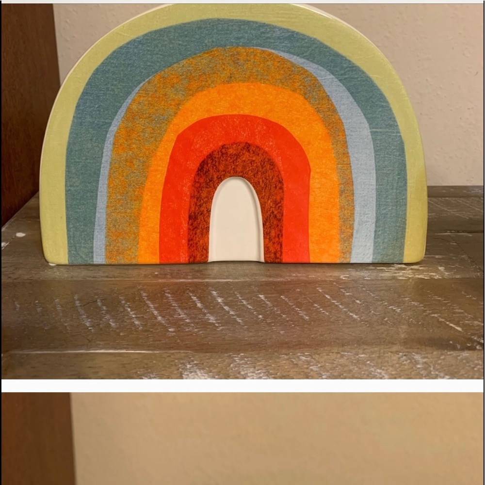 Rainbow hallmark bank - Picture 1 of 2